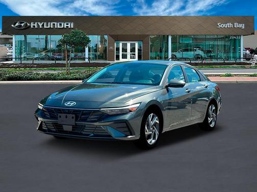 2025 Hyundai ELANTRA Limited