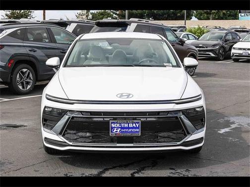 2025 Hyundai SONATA SE