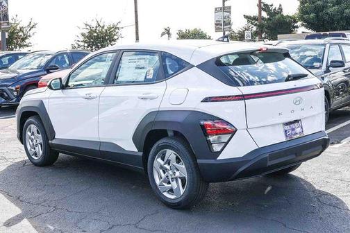 2026 Hyundai KONA SE