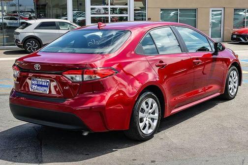 Pearl 2024 Toyota Corolla LE