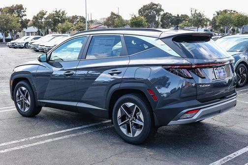 Gray 2026 Hyundai TUCSON SEL Premium