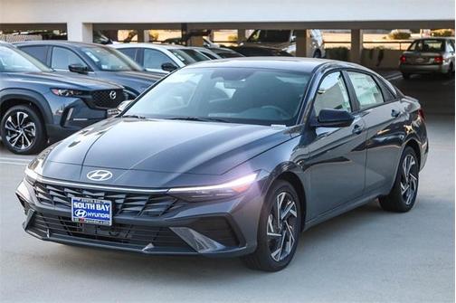 2025 Hyundai ELANTRA HEV SEL Sport