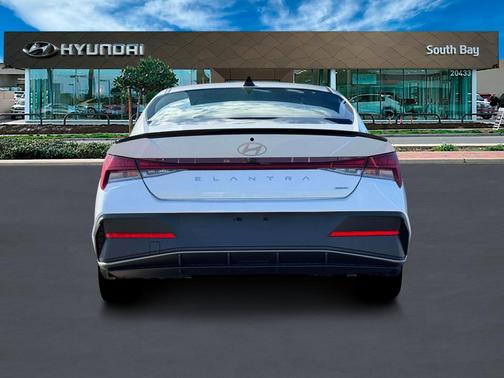 2025 Hyundai ELANTRA HEV SEL Sport