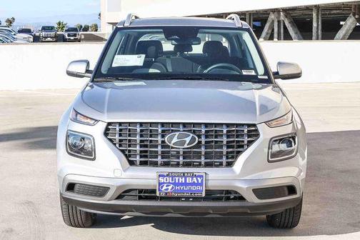 Shimmering Silver 2026 Hyundai VENUE SEL