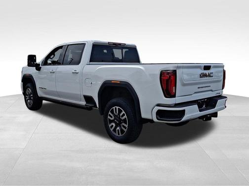 Summit White 2023 GMC Sierra 3500 AT4