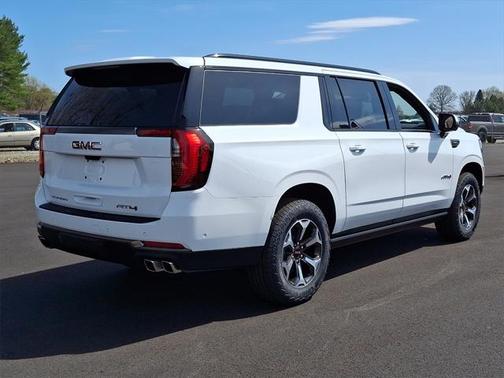 2025 GMC Yukon XL 4WD AT4 Ultimate