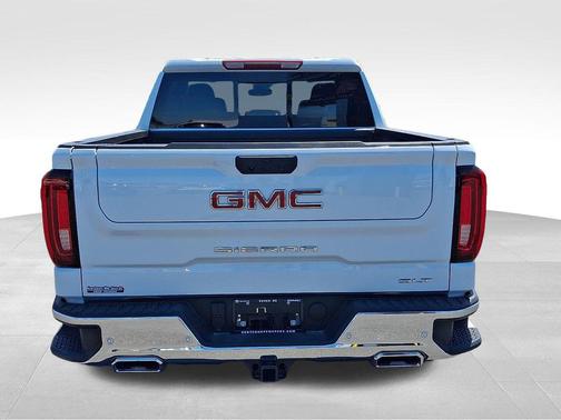 Glacier White Tricoat 2026 GMC Sierra 1500 SLT