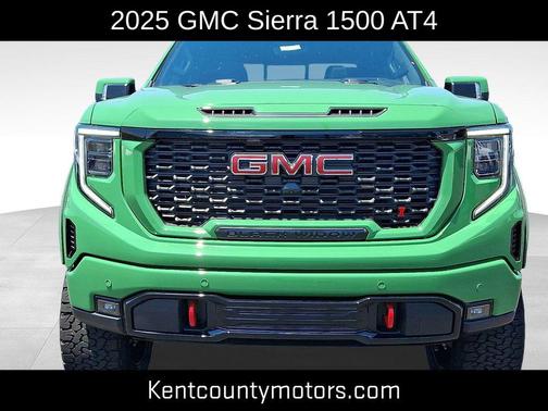2025 GMC Sierra 1500 AT4