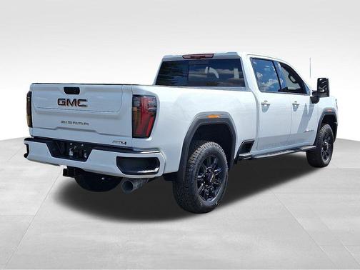 2025 GMC Sierra 2500 AT4