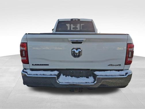 2021 RAM 3500 Laramie Crew Cab 4x4 8' Box