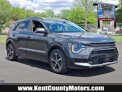 2023 Kia Niro SX