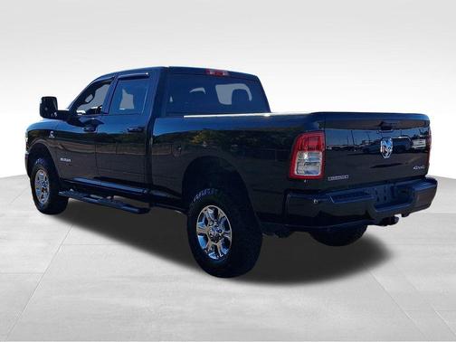 2023 RAM 2500 Big Horn Crew Cab 4x4 6'4' Box