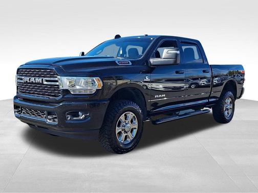 2023 RAM 2500 Big Horn Crew Cab 4x4 6'4' Box