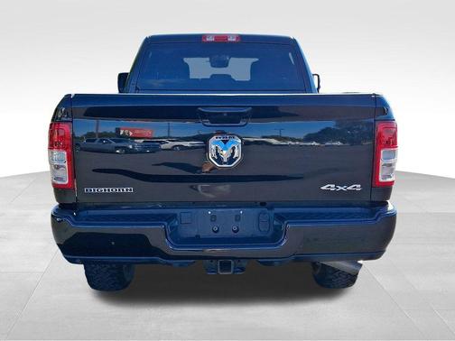 2023 RAM 2500 Big Horn Crew Cab 4x4 6'4' Box