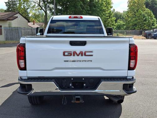 2022 GMC Sierra 2500 Base