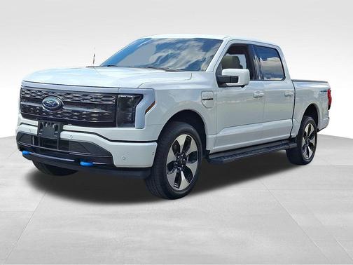 2022 Ford F-150 Lightning Platinum