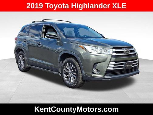 Predawn Gray Mica 2019 Toyota Highlander XLE