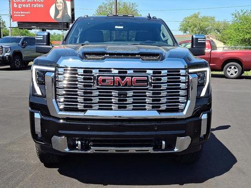 2025 GMC Sierra 2500 Denali