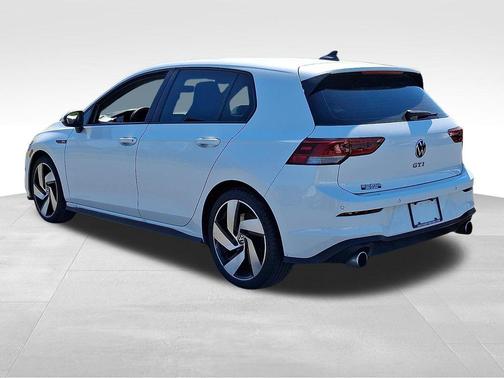 Oryx White Pearl 2022 Volkswagen Golf GTI 1.4T TSI