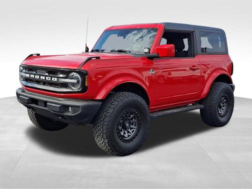 Race Red 2022 Ford Bronco Outer Banks