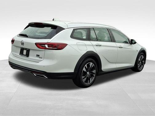 2019 Buick Regal TourX AWD Essence