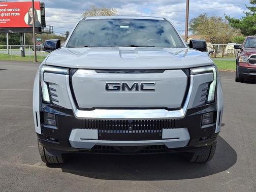 2024 GMC Sierra EV Denali Edition 1