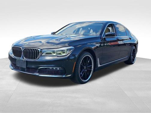 2016 BMW 750 i xDrive