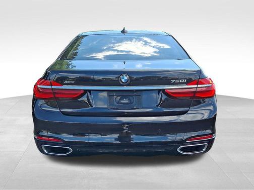 2016 BMW 750 i xDrive