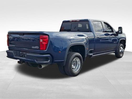 Northsky Blue Metallic 2023 Chevrolet Silverado 3500 High Country
