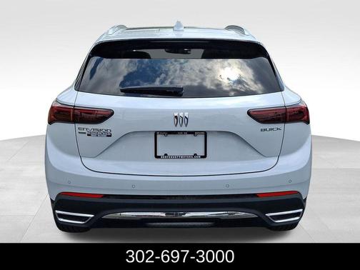 Iridescent White Tricoat 2026 Buick Envision Preferred AWD
