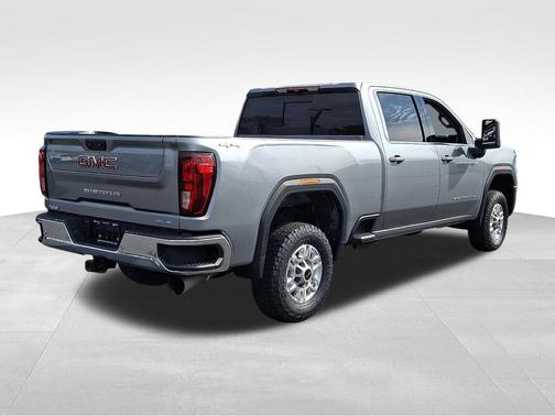 Sterling Metallic 2024 GMC Sierra 2500 SLE