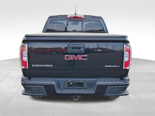 Onyx Black 2019 GMC Canyon Denali