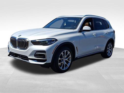 Mineral White Metallic 2022 BMW X5 xDrive40i