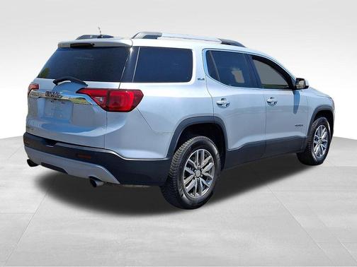 Quicksilver Metallic 2019 GMC Acadia SLE-2