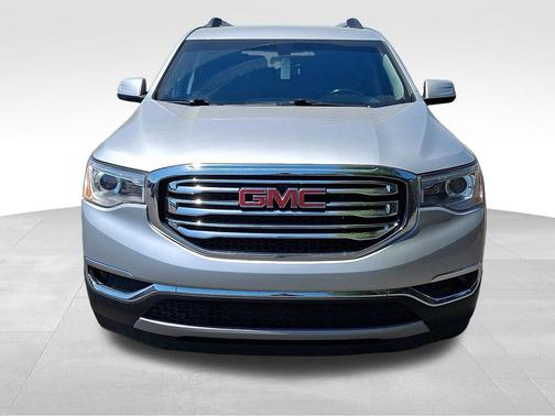 Quicksilver Metallic 2019 GMC Acadia SLE-2