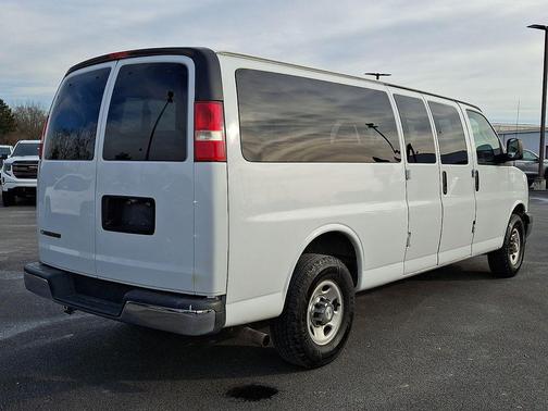 2018 Chevrolet Express 3500 LT