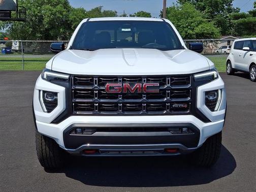 2025 GMC Canyon Base