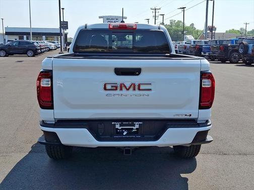 2025 GMC Canyon Base
