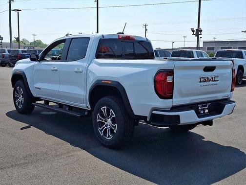 2025 GMC Canyon Base