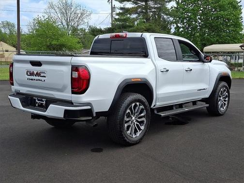 2023 GMC Canyon Denali
