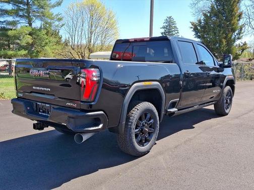 2025 GMC Sierra 2500 AT4
