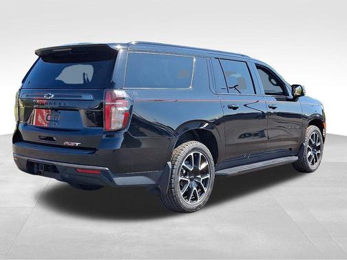 2022 Chevrolet Suburban RST