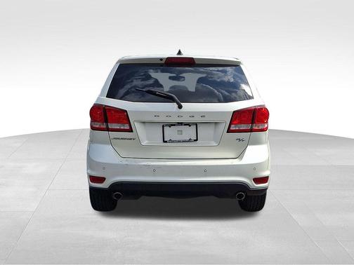 Pearl White Tri-Coat 2016 Dodge Journey R/T