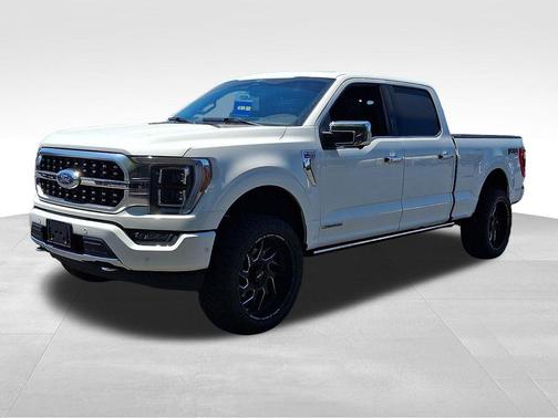 Star White Metallic Tri-Coat 2023 Ford F-150 Platinum