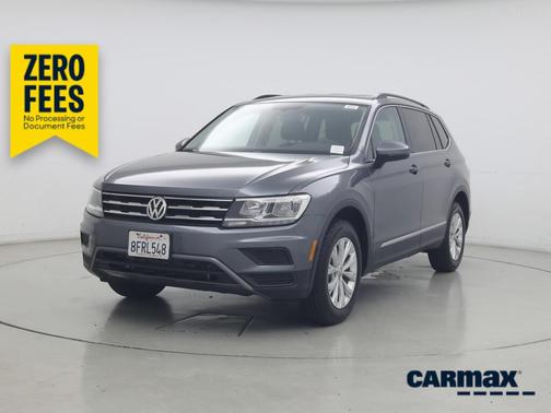 Gray 2018 Volkswagen Tiguan SE