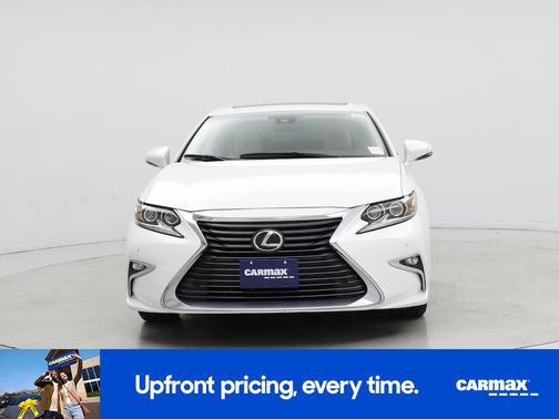 White 2016 Lexus ES 350