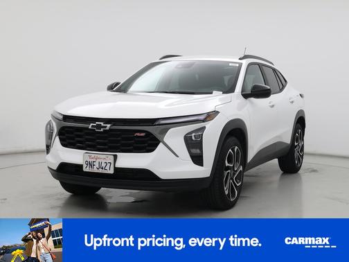 White 2025 Chevrolet Trax 2RS