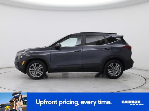 Gray 2021 Kia Seltos S