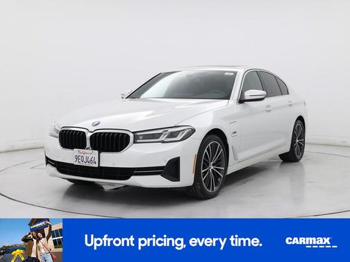 White 2023 BMW 530e