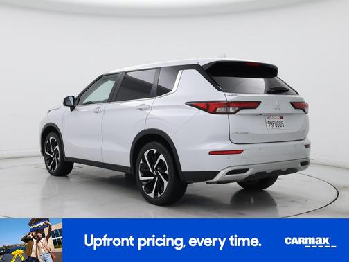 2023 Mitsubishi Outlander SE